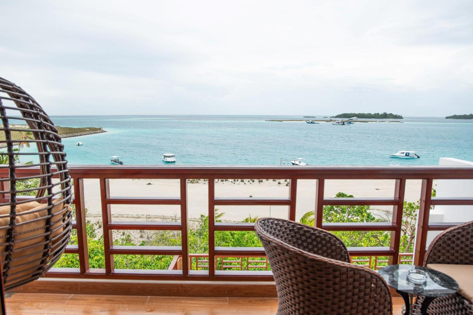 Hotel Lumeire Sands, Guraidhoo à Guraidhoo  Extérieur photo